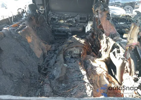 2018 Chevrolet Silverado 1500 2Lt из США, поврежденный, VIN 3GCUKREC9JG341509